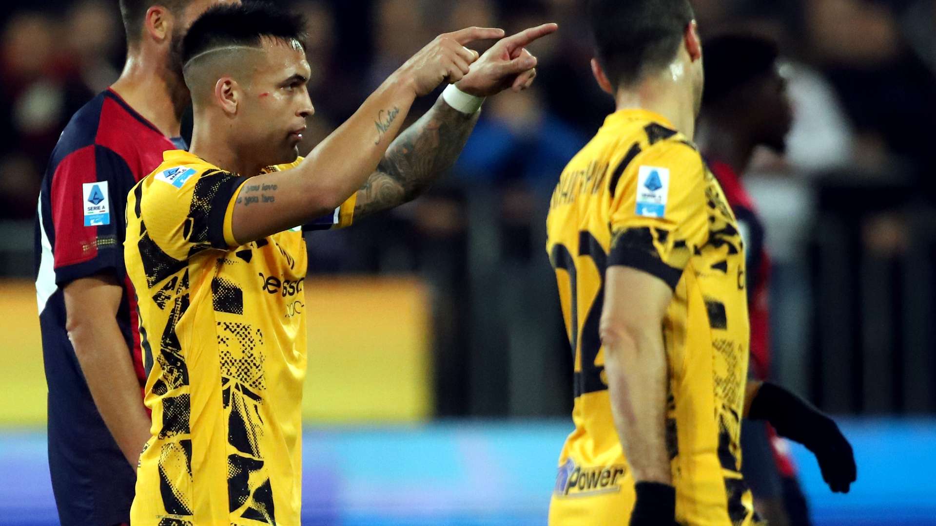 後防線整體 後防線整體